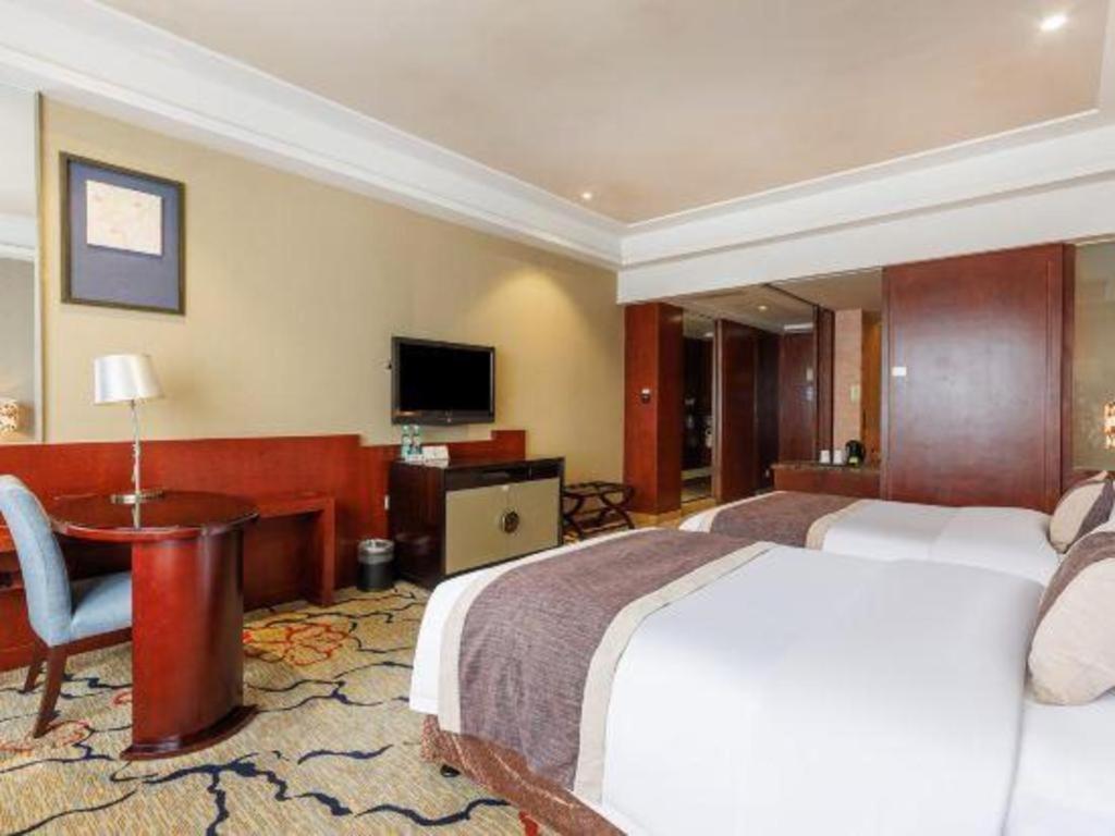 Eurasia International Hotel Дунгуань Екстер'єр фото