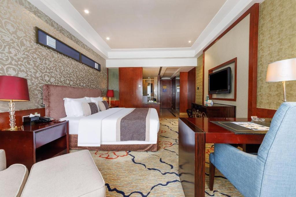 Eurasia International Hotel Дунгуань Екстер'єр фото