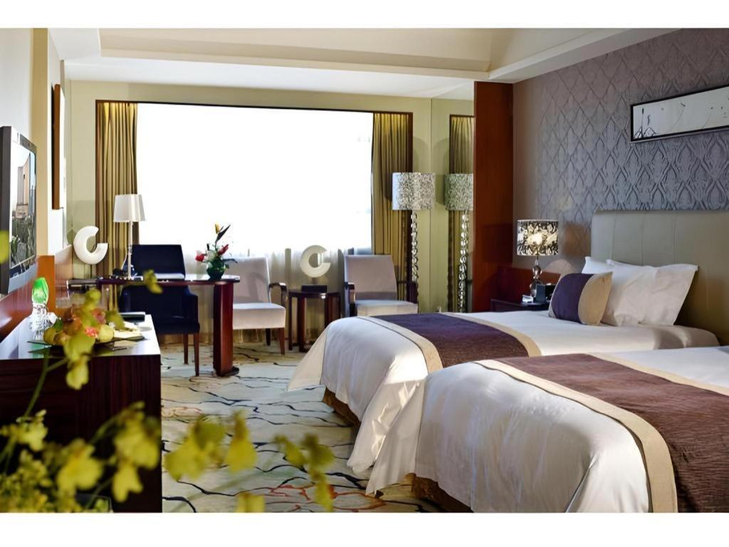 Eurasia International Hotel Дунгуань Екстер'єр фото