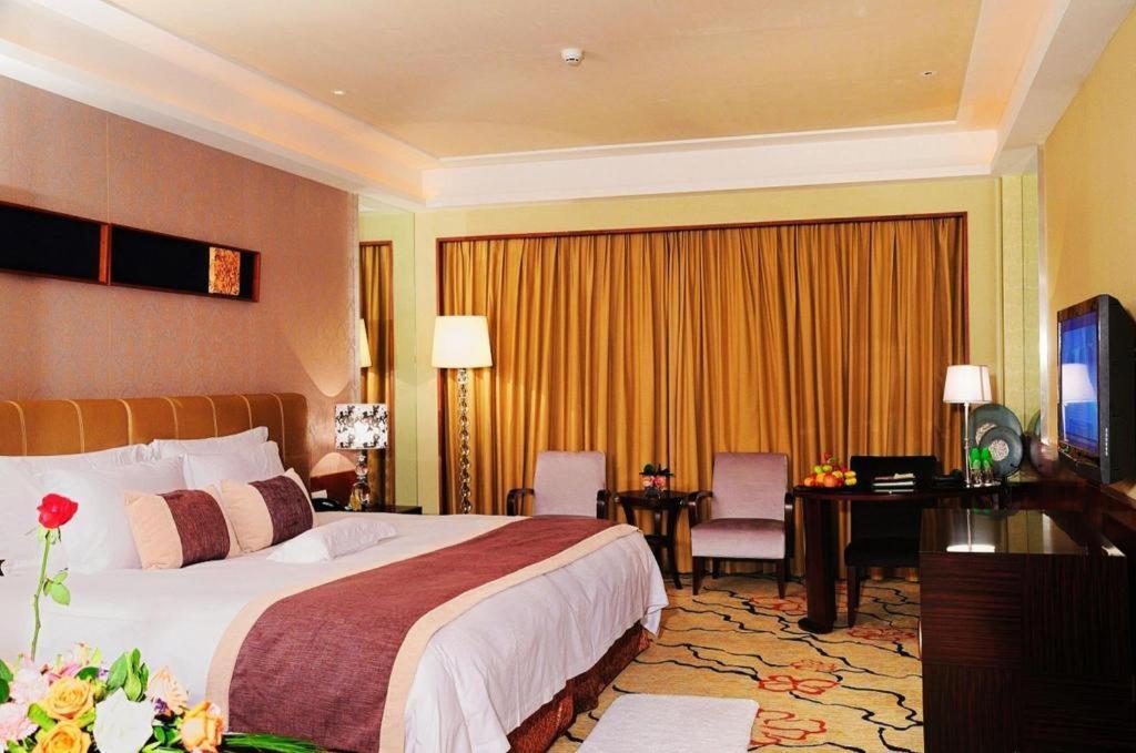 Eurasia International Hotel Дунгуань Екстер'єр фото