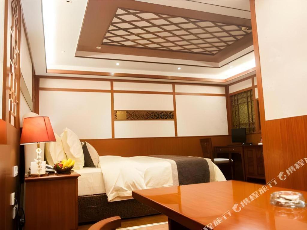 Eurasia International Hotel Дунгуань Екстер'єр фото